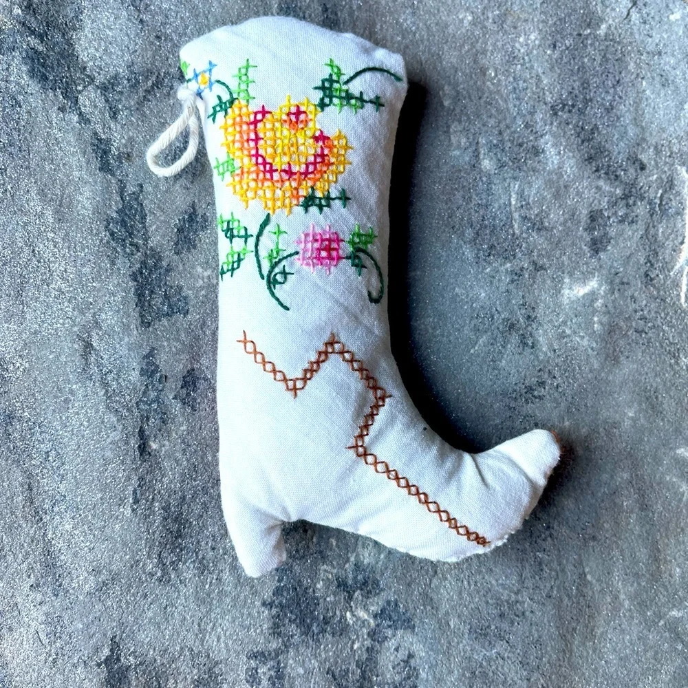 New🌟Anthropologie-Quilted Boots Ornament